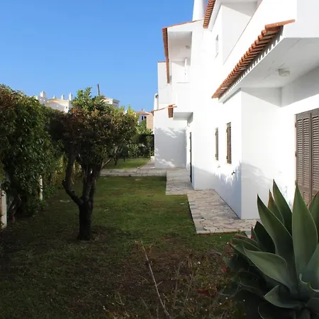 Cheerfulway Oura Village Garden Apartman *